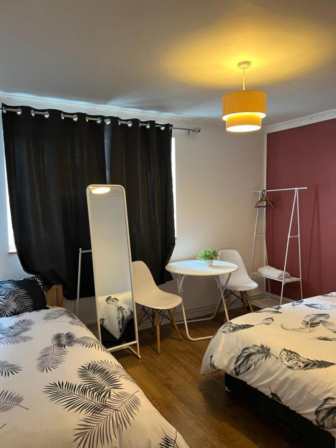 Private Room With Two Beds Near Central London Ngoại thất bức ảnh