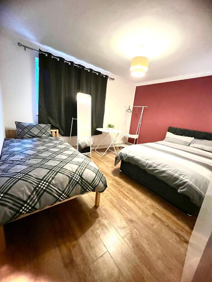 Private Room With Two Beds Near Central London Ngoại thất bức ảnh